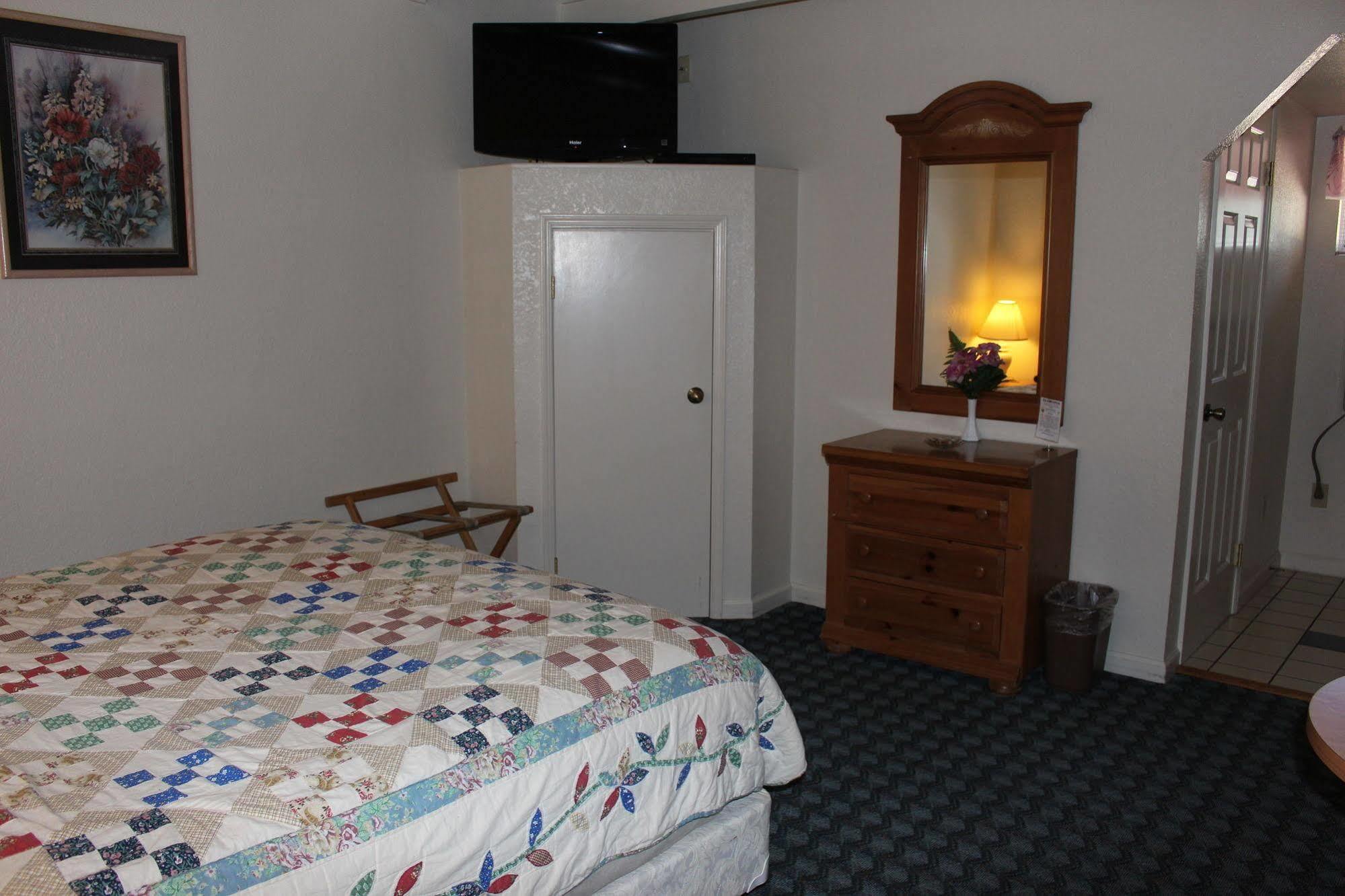 Barewood Inn & Suites Wofford Heights Luaran gambar